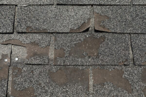 When to Hire a Southlake Roofing Contractor to Fix an Older Roof