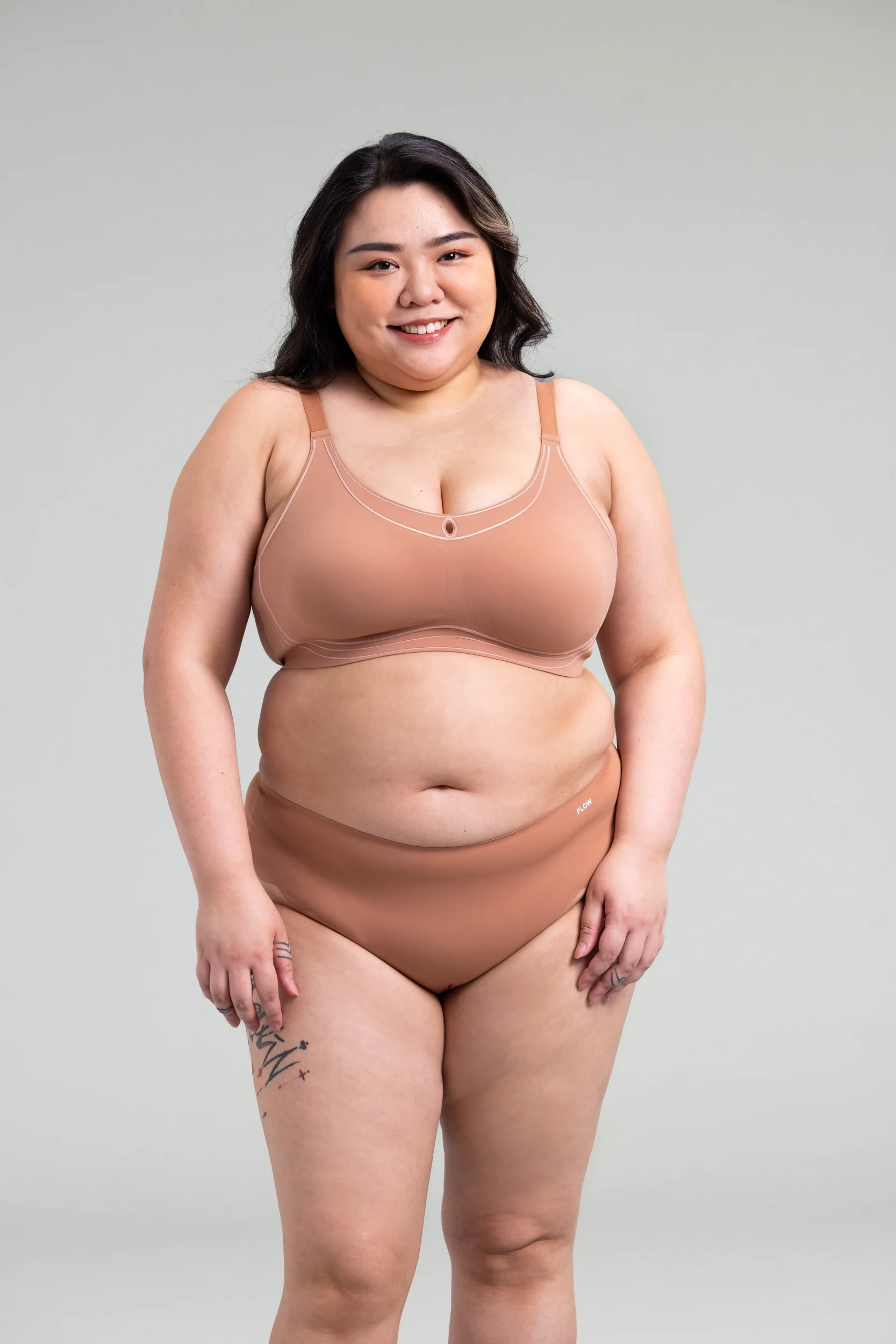 Bonded Full Coverage Bra & No VPL Scallop Edged Thong