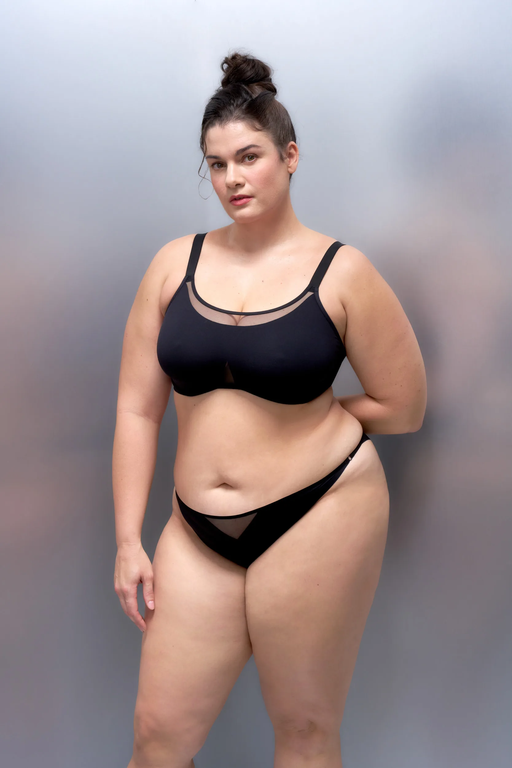 Scoop Neck Wired Bra & No VPL Bonded Tanga