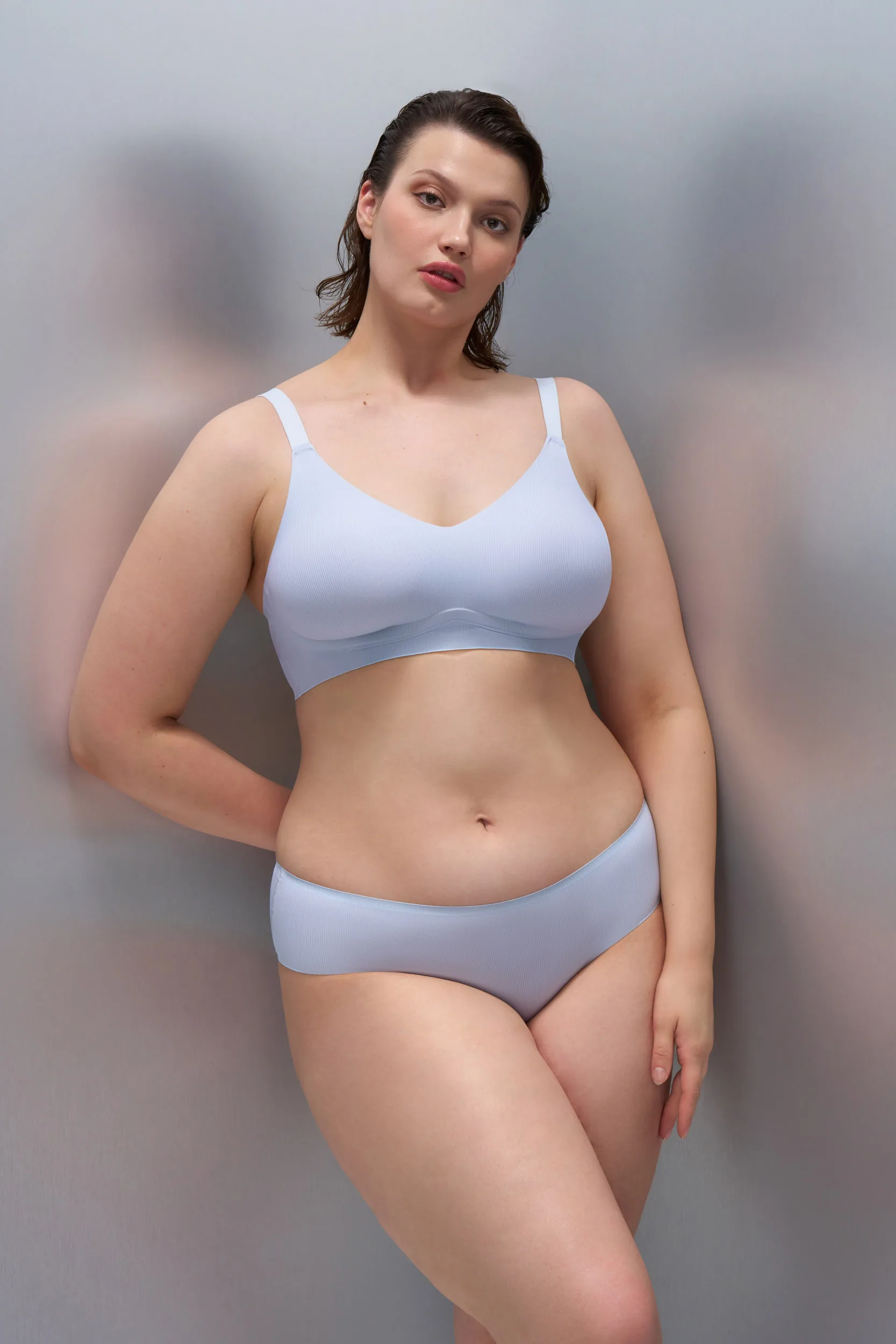 Silicone Printed Wired Bra & No VPL Bonded Hipster