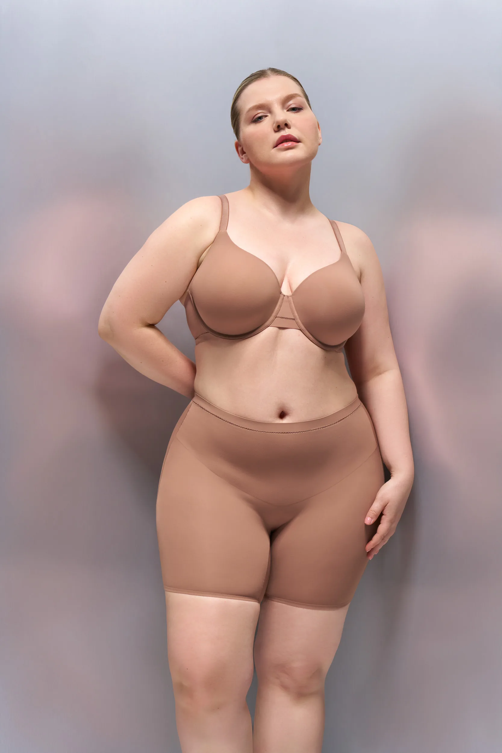 Bonded Full Coverage Memory Padded Wired Bra & Bonded Mid-waisted Shaping Shorts