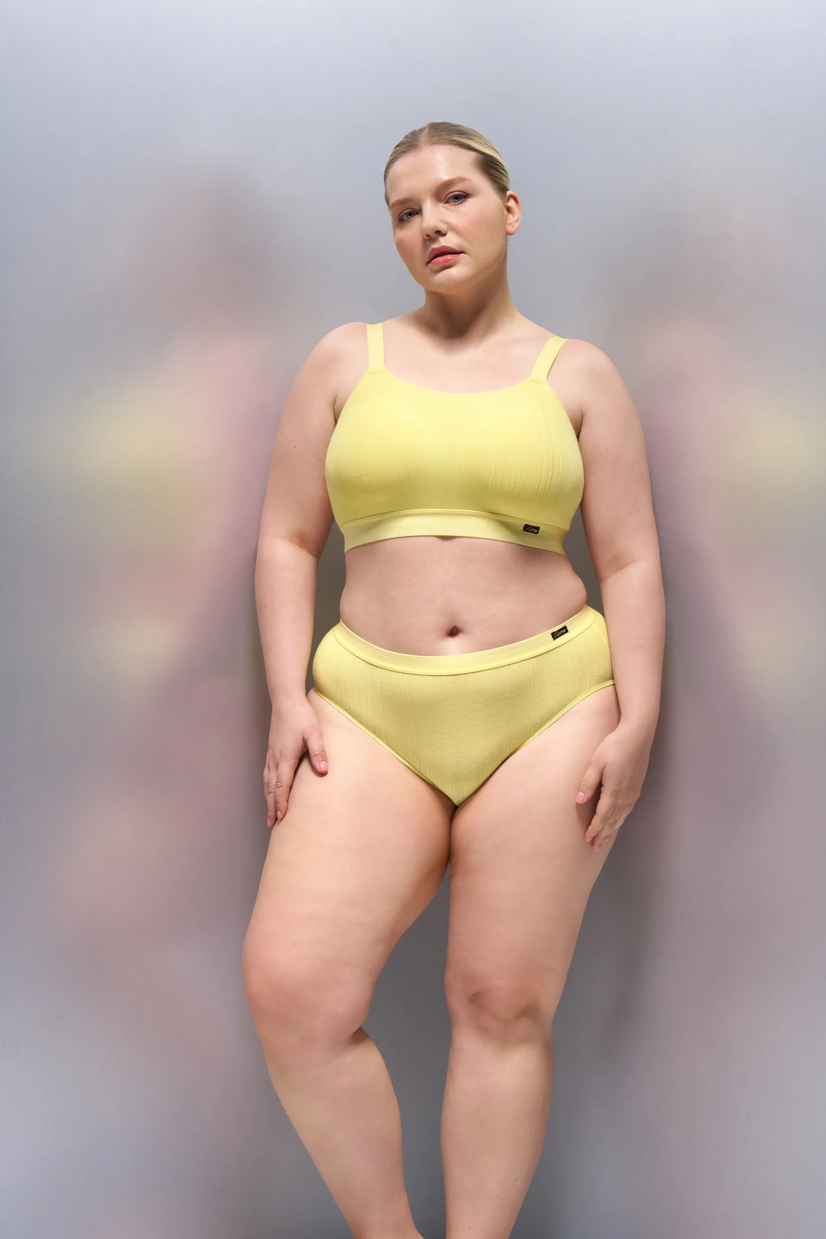 Pull On Scoop Neck Bra & Cheeky Panty