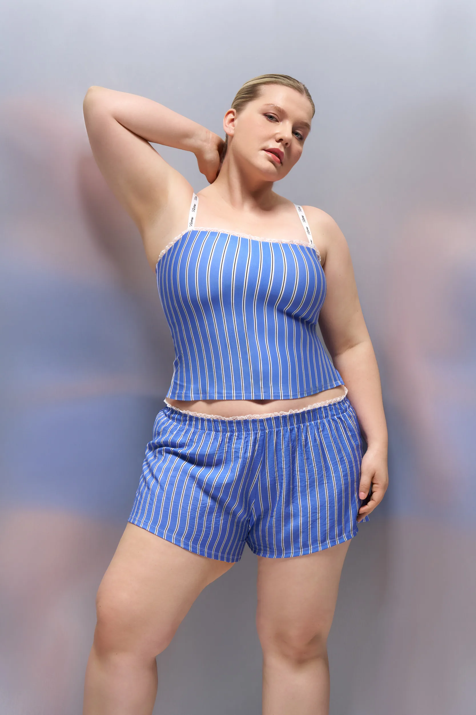 Crop Top & Mid-waisted Boxers