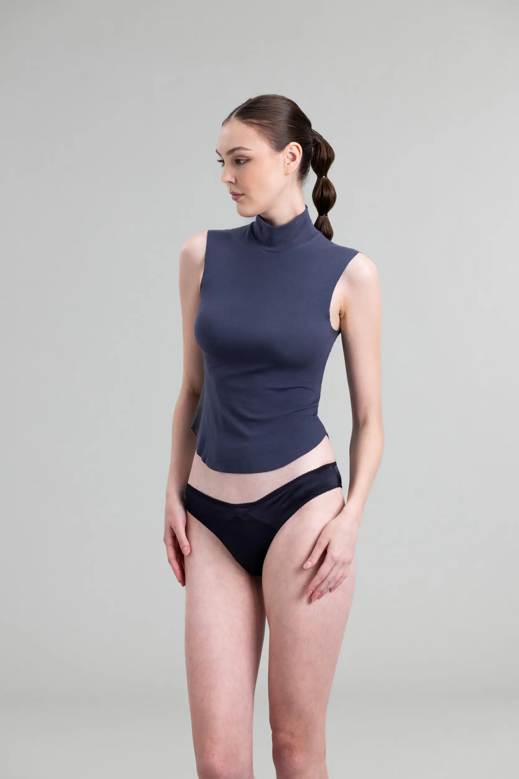 Turtle Neck Sleeveless Top