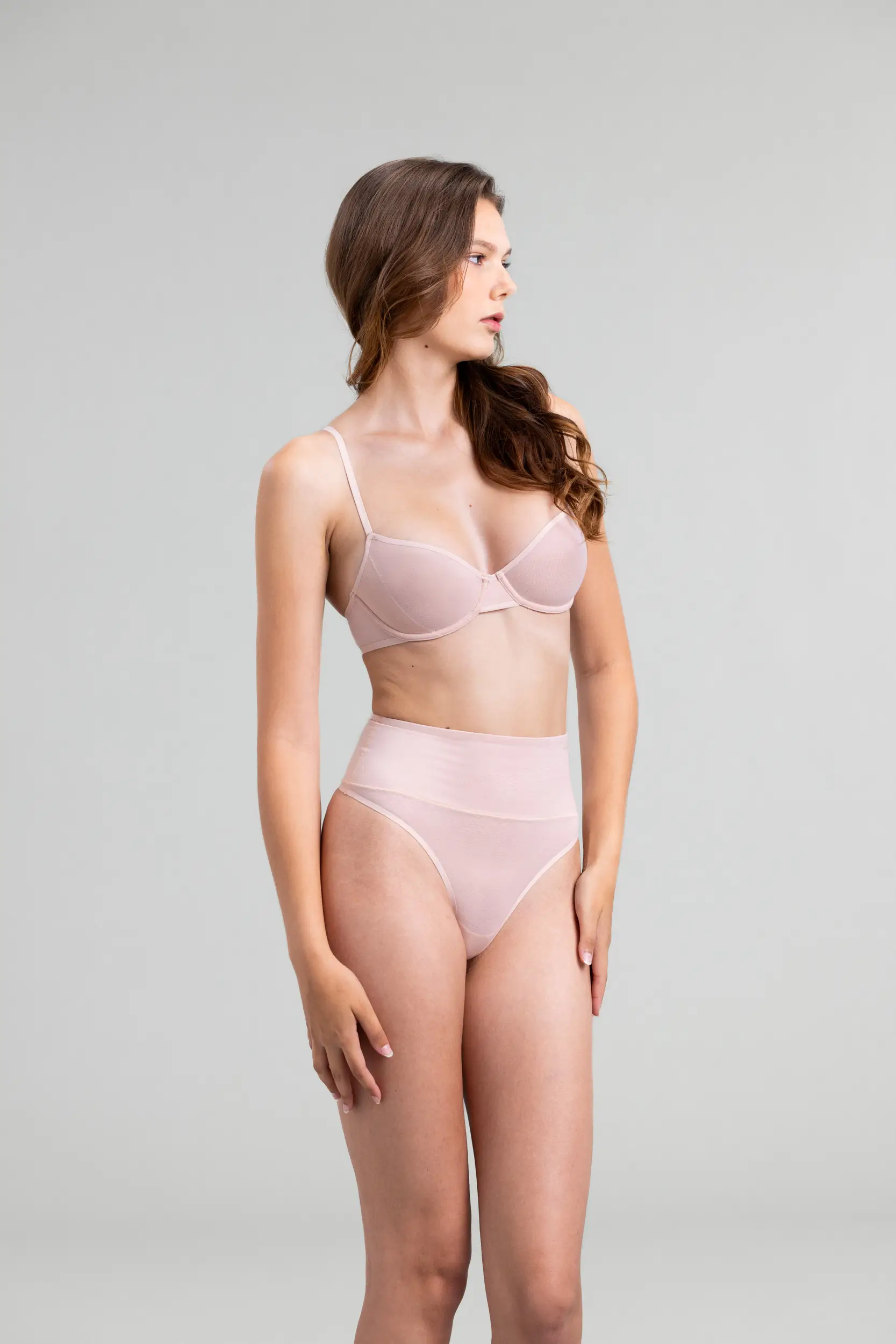 Underwired Balcony Bra & High-waisted Thong