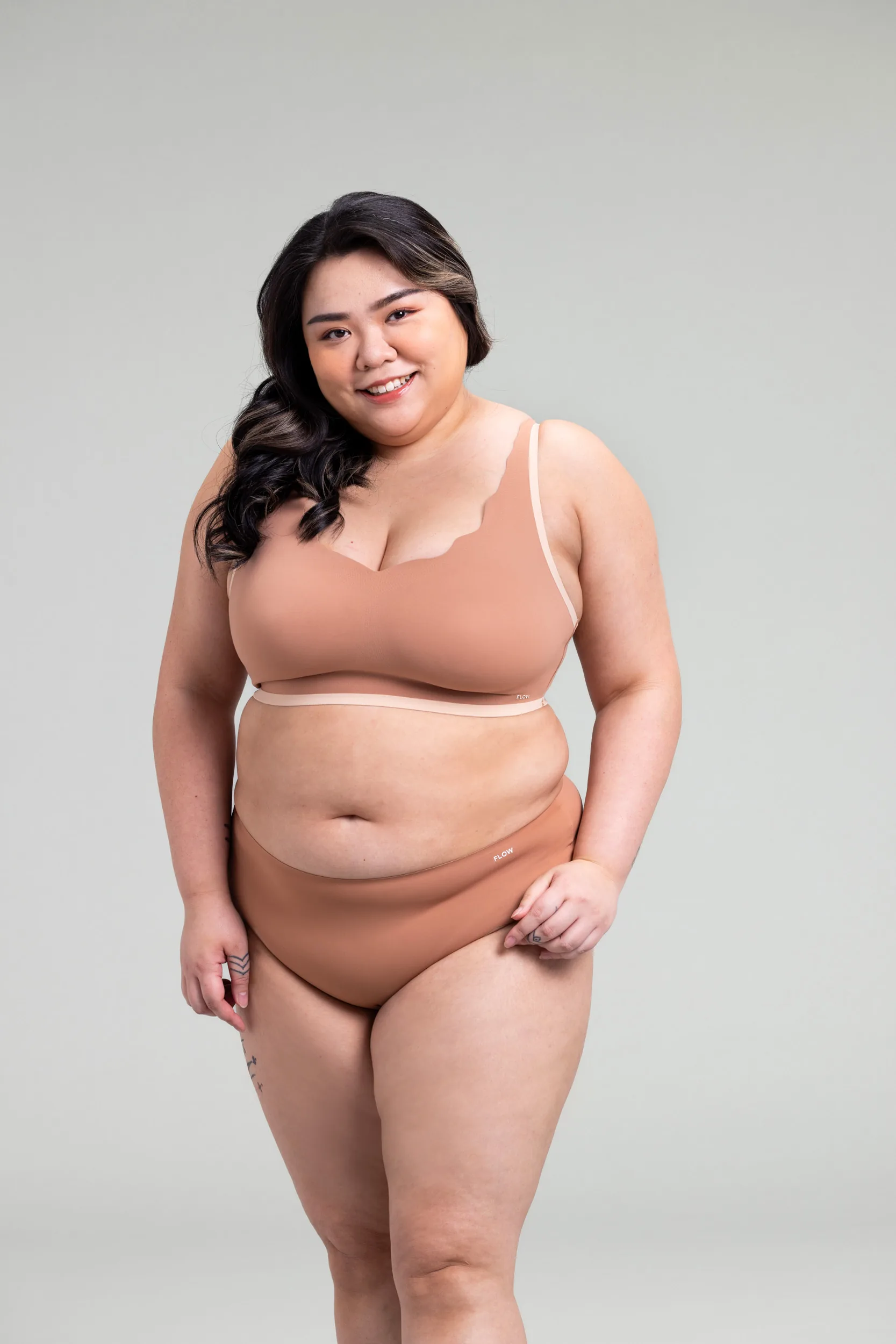 Scallop Edged Bonded Bralette & No VPL Scallop Edged Thong