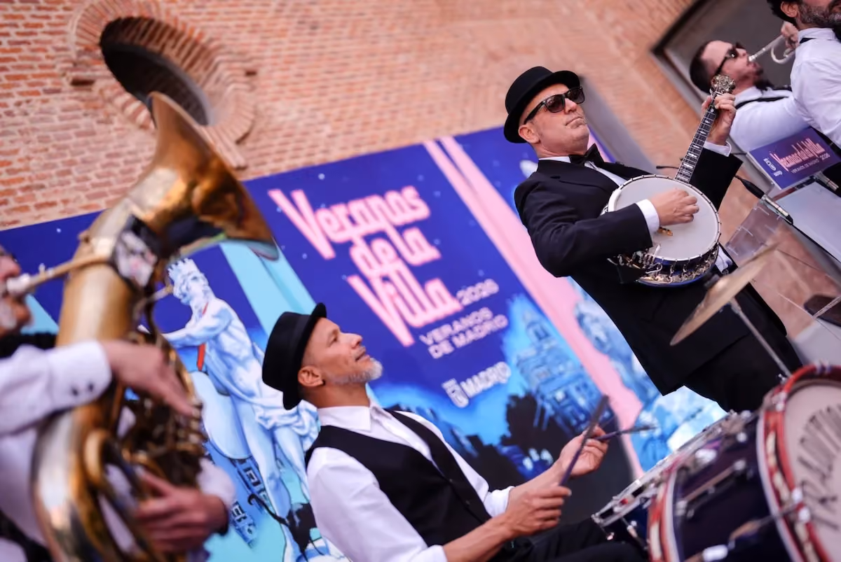 Jazz band playing at Verano de laVilla