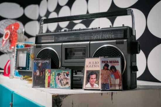 Nostalgic memorabilia from Yo fui a EGB exhibition