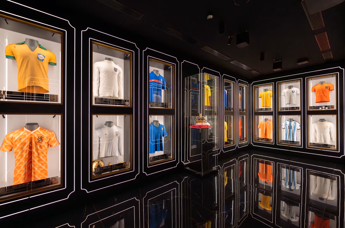 Recuerdos de fútbol en Legends: The Home of Football en Madrid