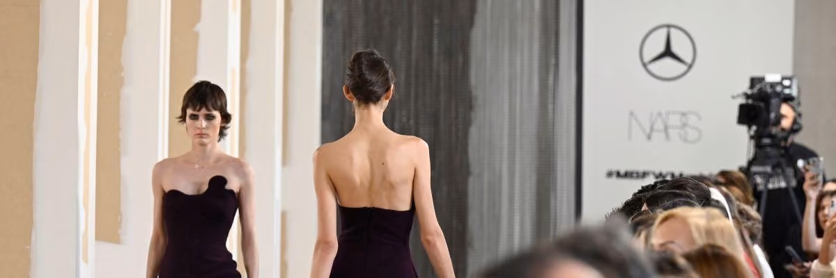 Modelos desfilando en Mercedes-Benz Fashion Week Madrid