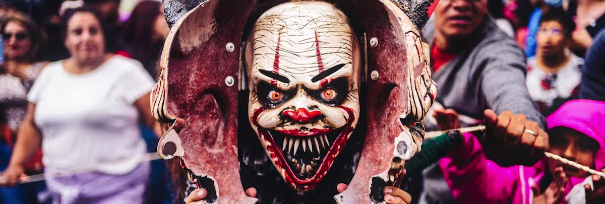 Sinister clown mask at MADHORROR, Madrid’s horror festival