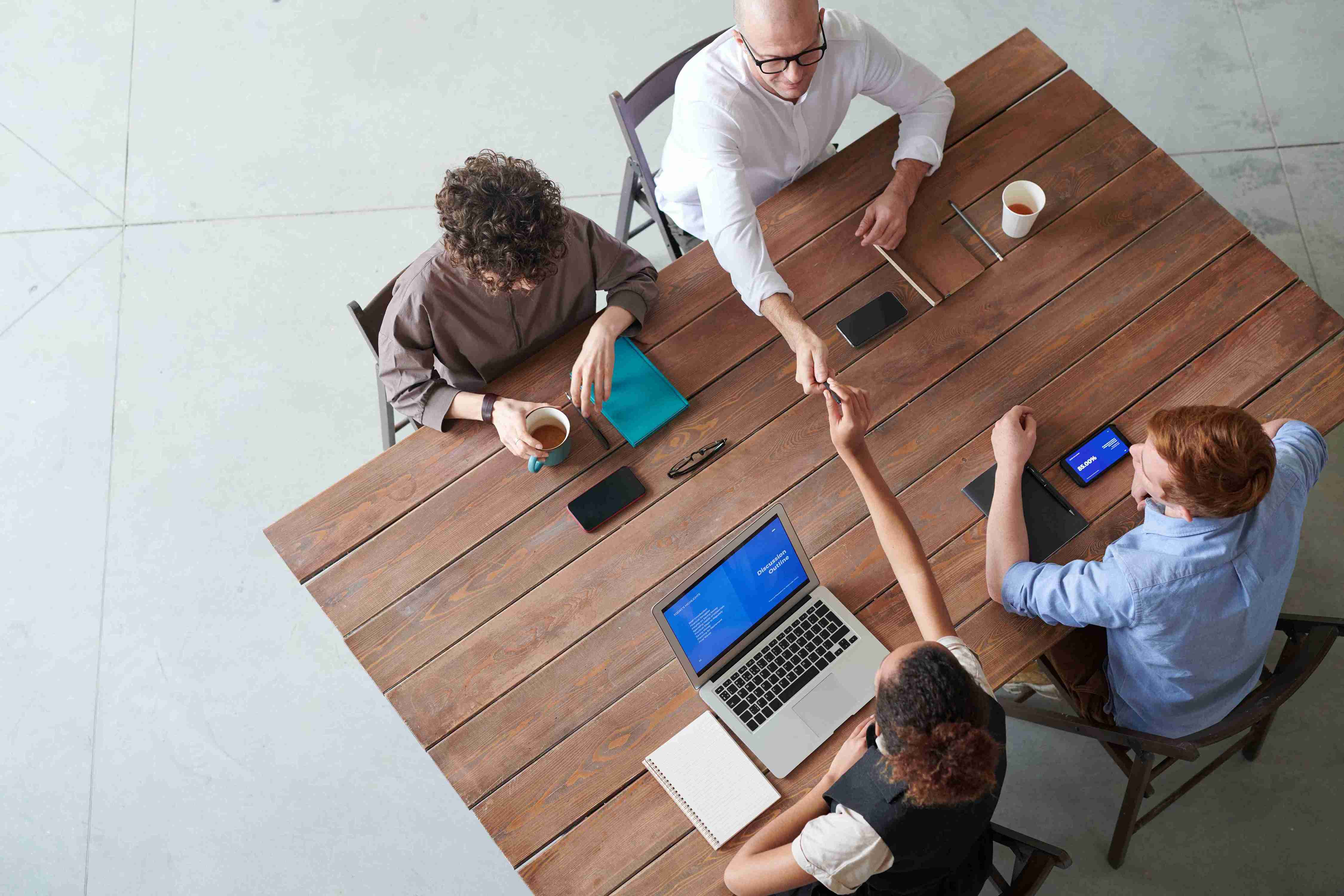 8 Best AI Recruiting Platforms for High-Volume Hiring in 2026