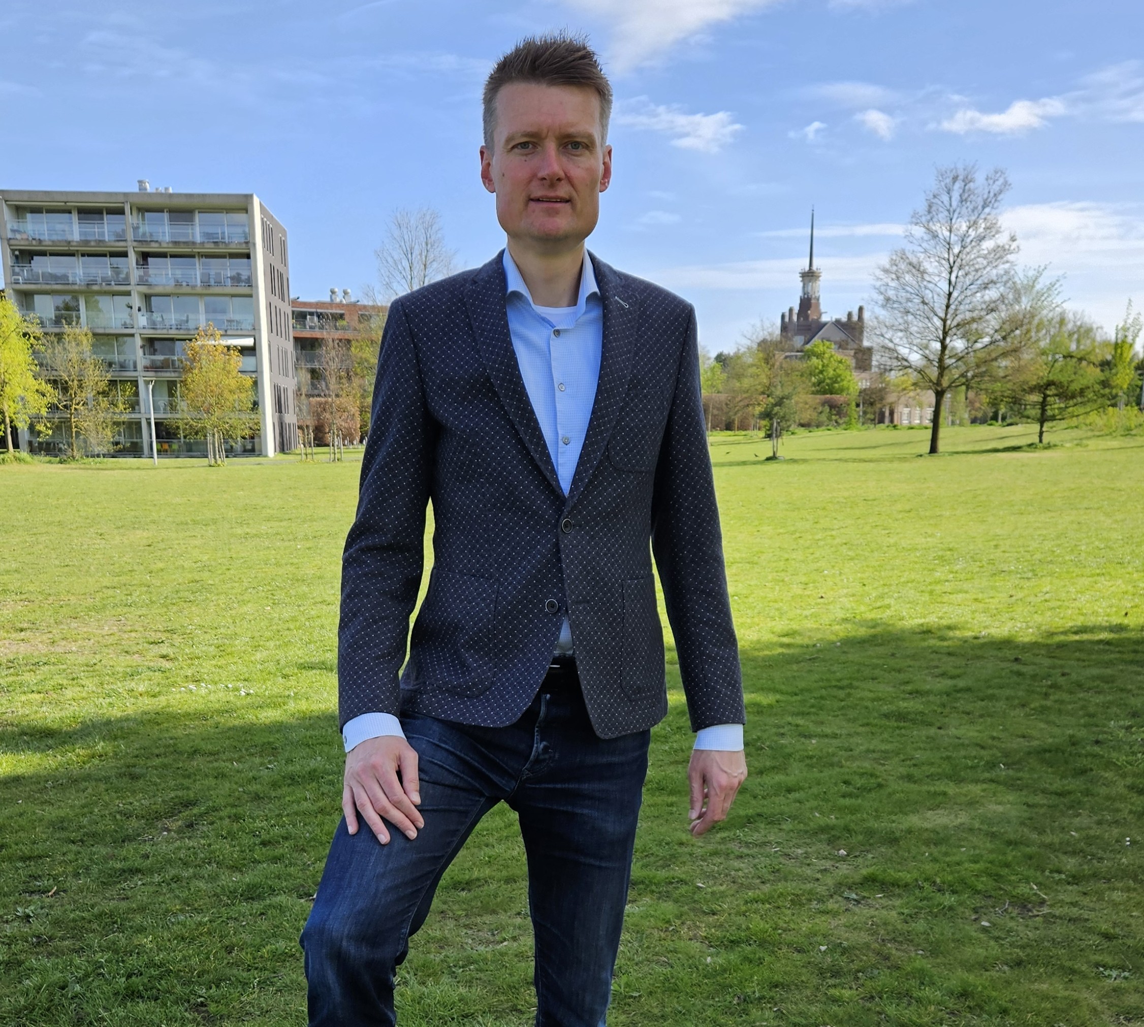 [background image] image of professional workspace setting (for a hr tech)