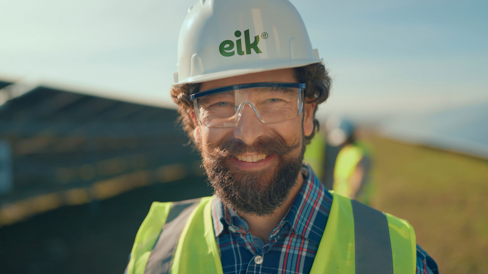 Prosjektleder med vernehjelm