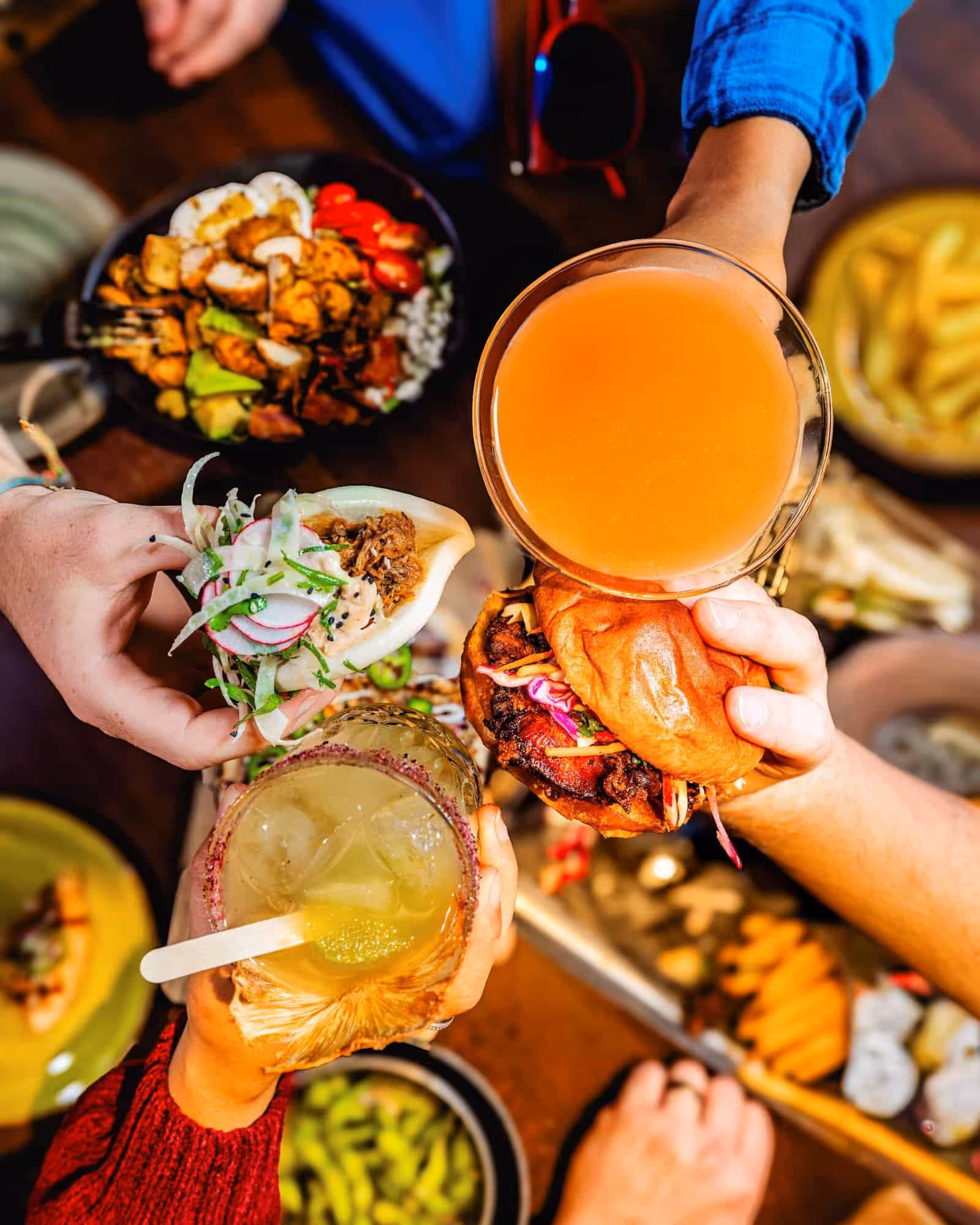Food and drinks at Puttshack