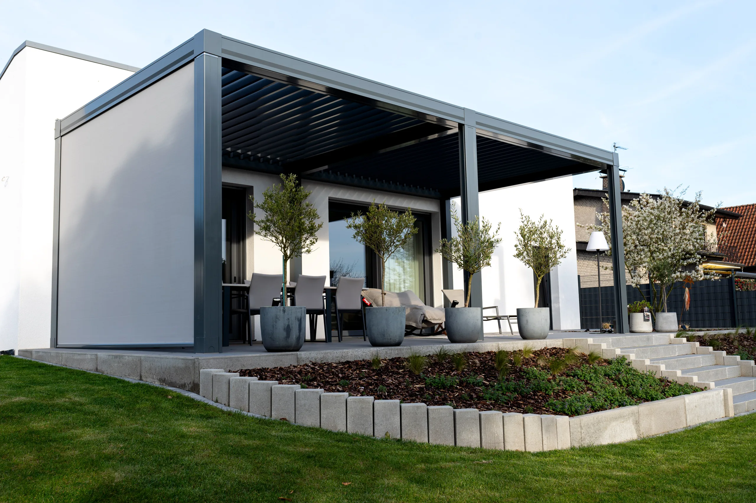 Modernes Terrassendach