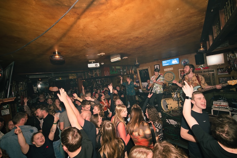 A night club image