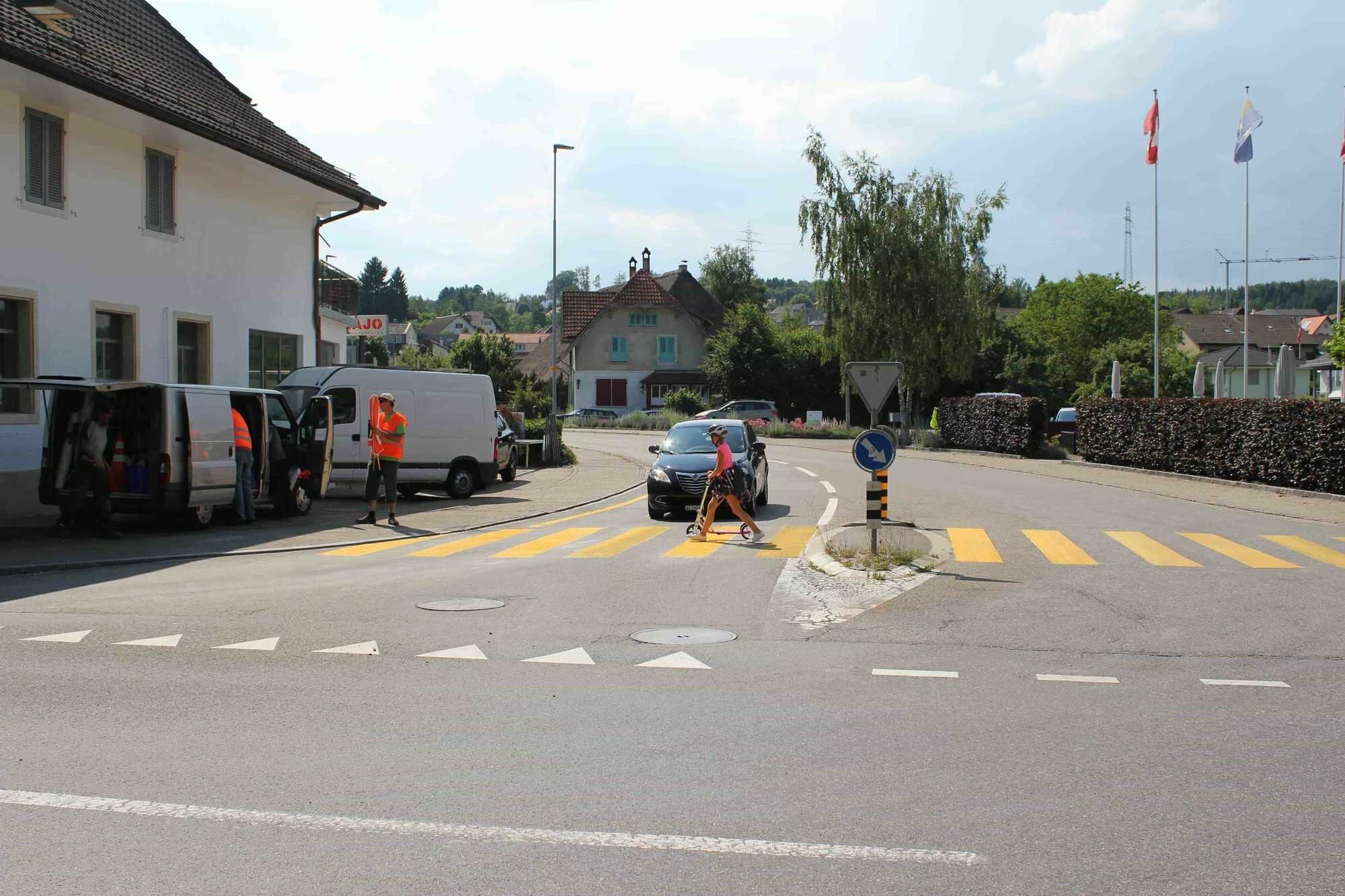 Vodorovné značenie zvyšujúce prehľadnosť komunikácií