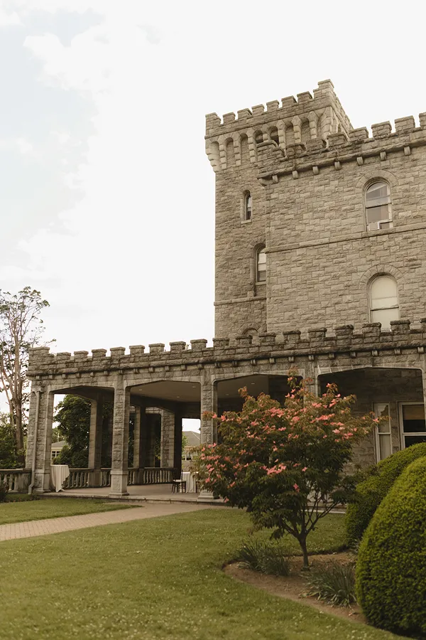 The exterior of Reid Castle, a wedding venue for events catered by Bartleby & Sage.