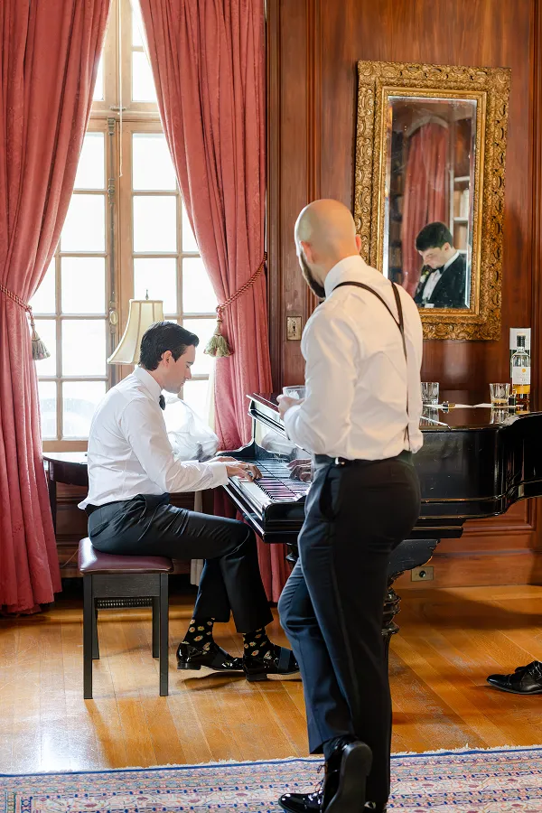 A piano in the library at Wainwright House.