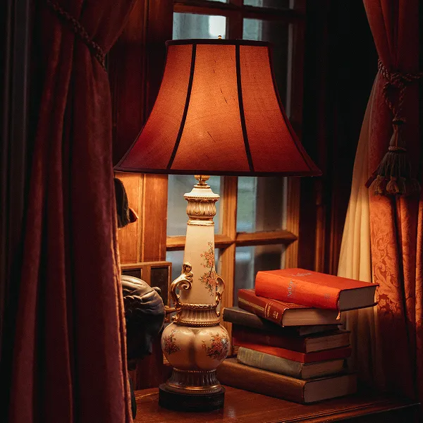 A lamp in the library at Wainwright House.