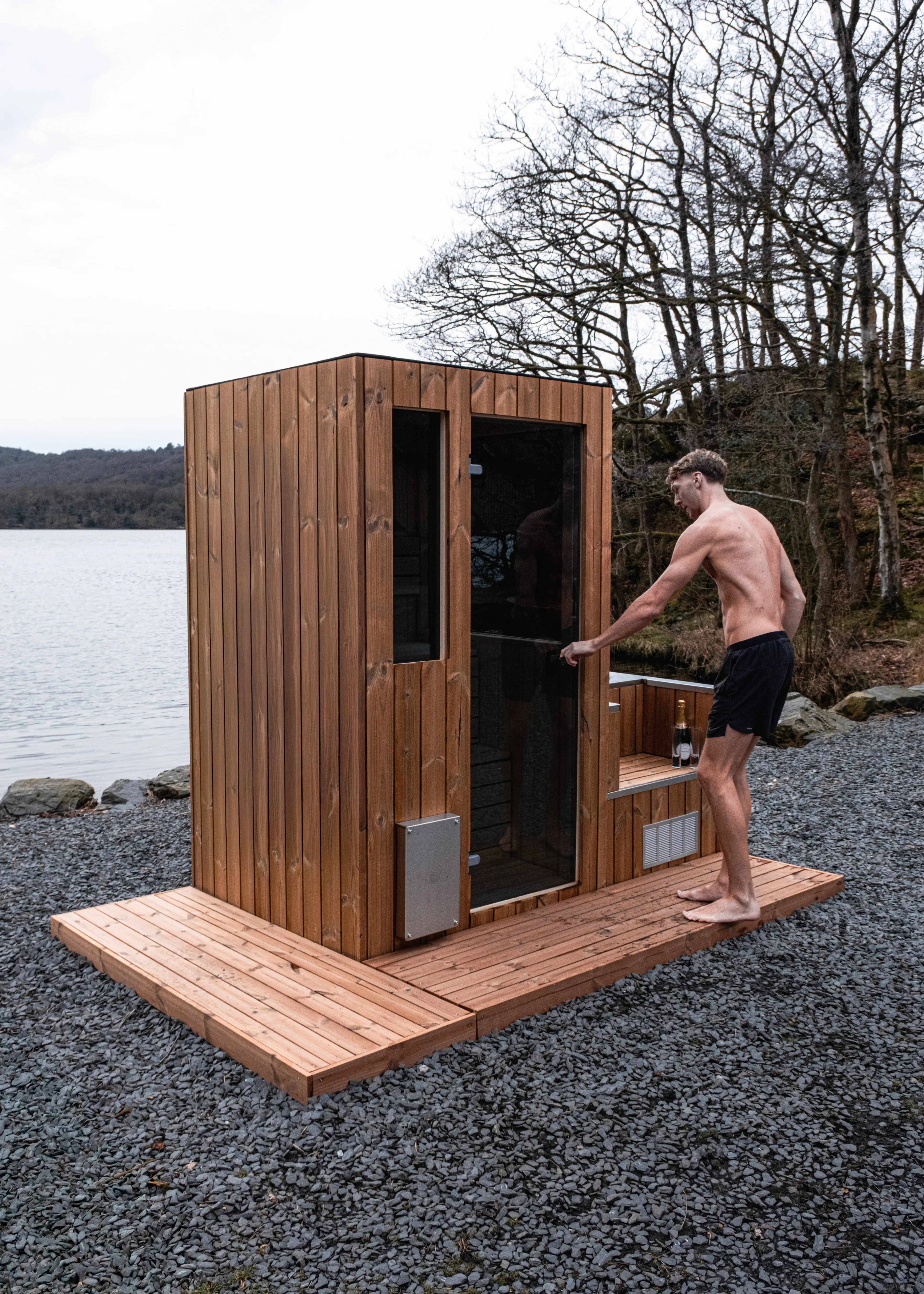 hoc Signature 2-person sauna and cold plunge