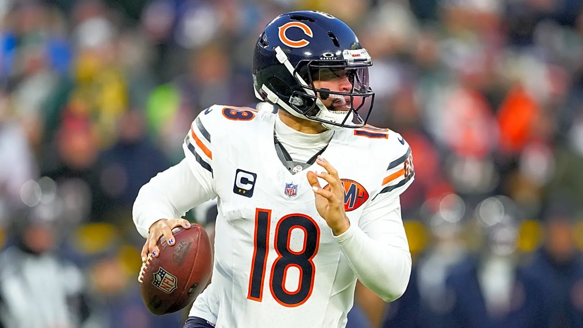 Bears vs. Patriots - Slider 1