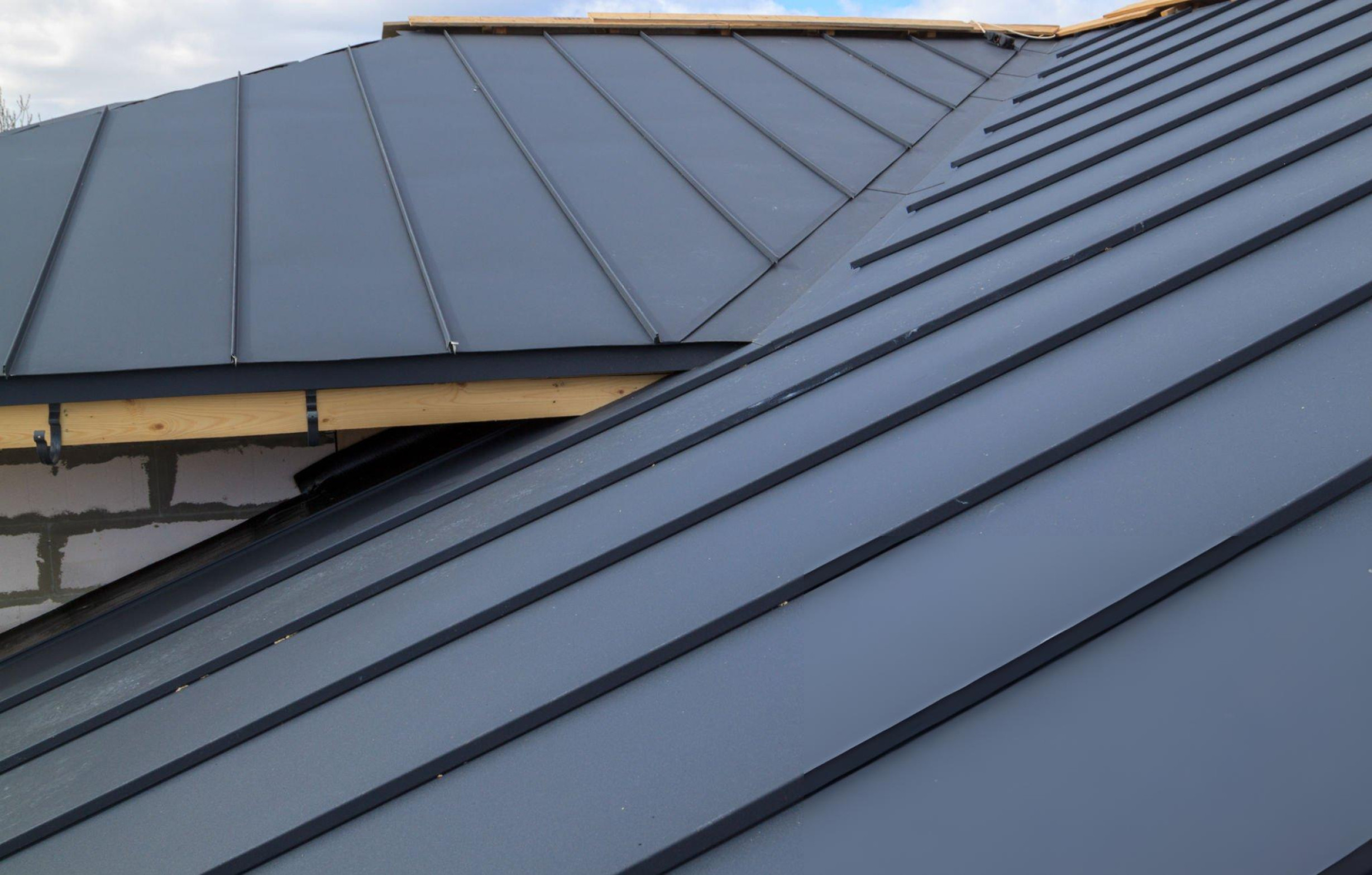 Commercial metal roofing services in Dallas, TX.