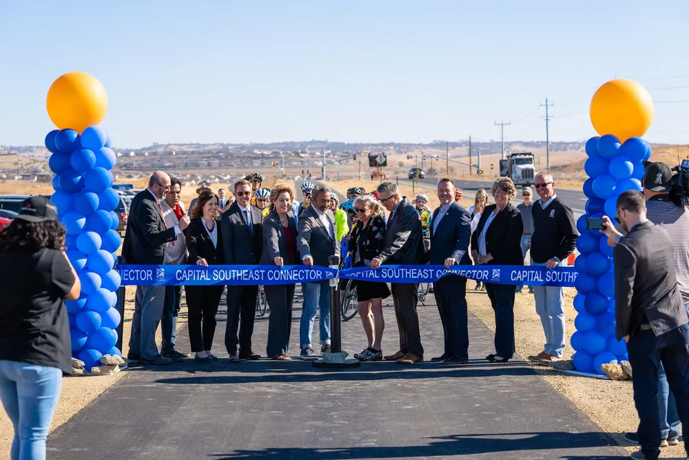 SE Connector Ribbon Cutting 43