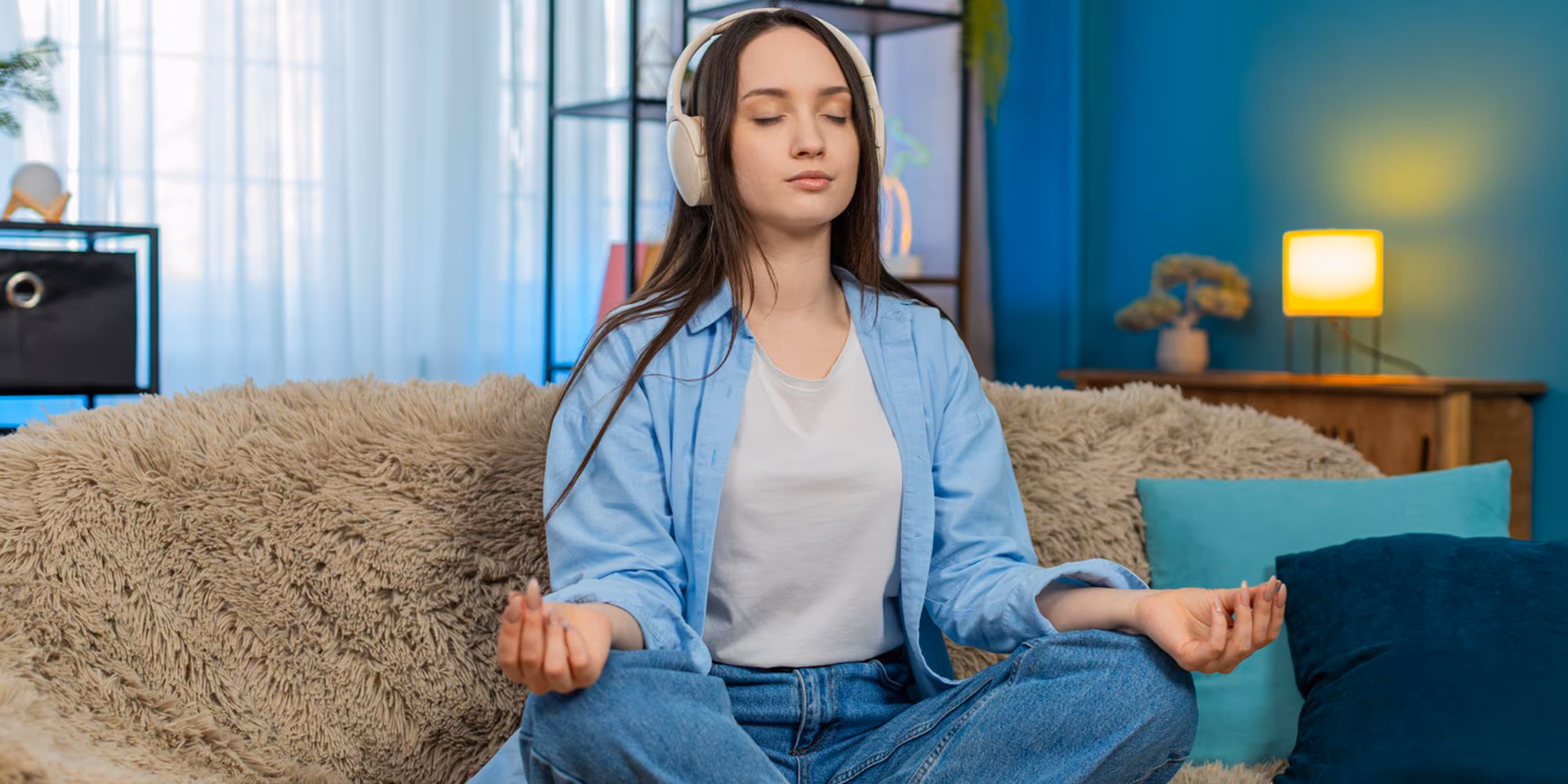 Mindfulness Techniques to Reduce Stress and Overthinking Naturally
