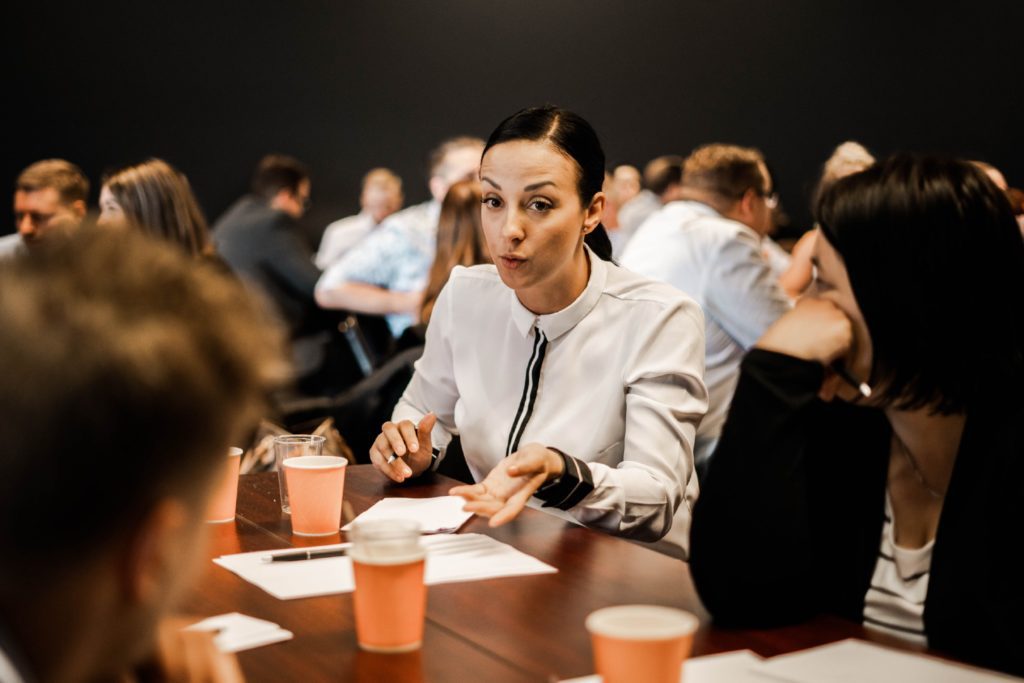 Inbound-liidejä hankkiessa hyödynnetään eri strategioita B2B- ja kuluttajapuolella