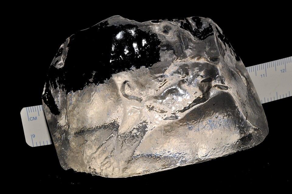 Une image contenant quartz, Minéral, crystalLe contenu généré par l’IA peut être incorrect.