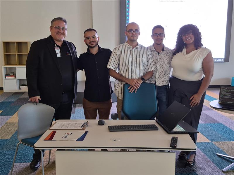 UPR Ponce Students Present Projects at HIC