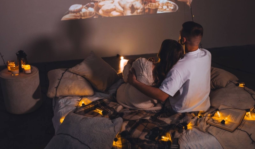 Couple watching a movie together | Movies like 365 Days