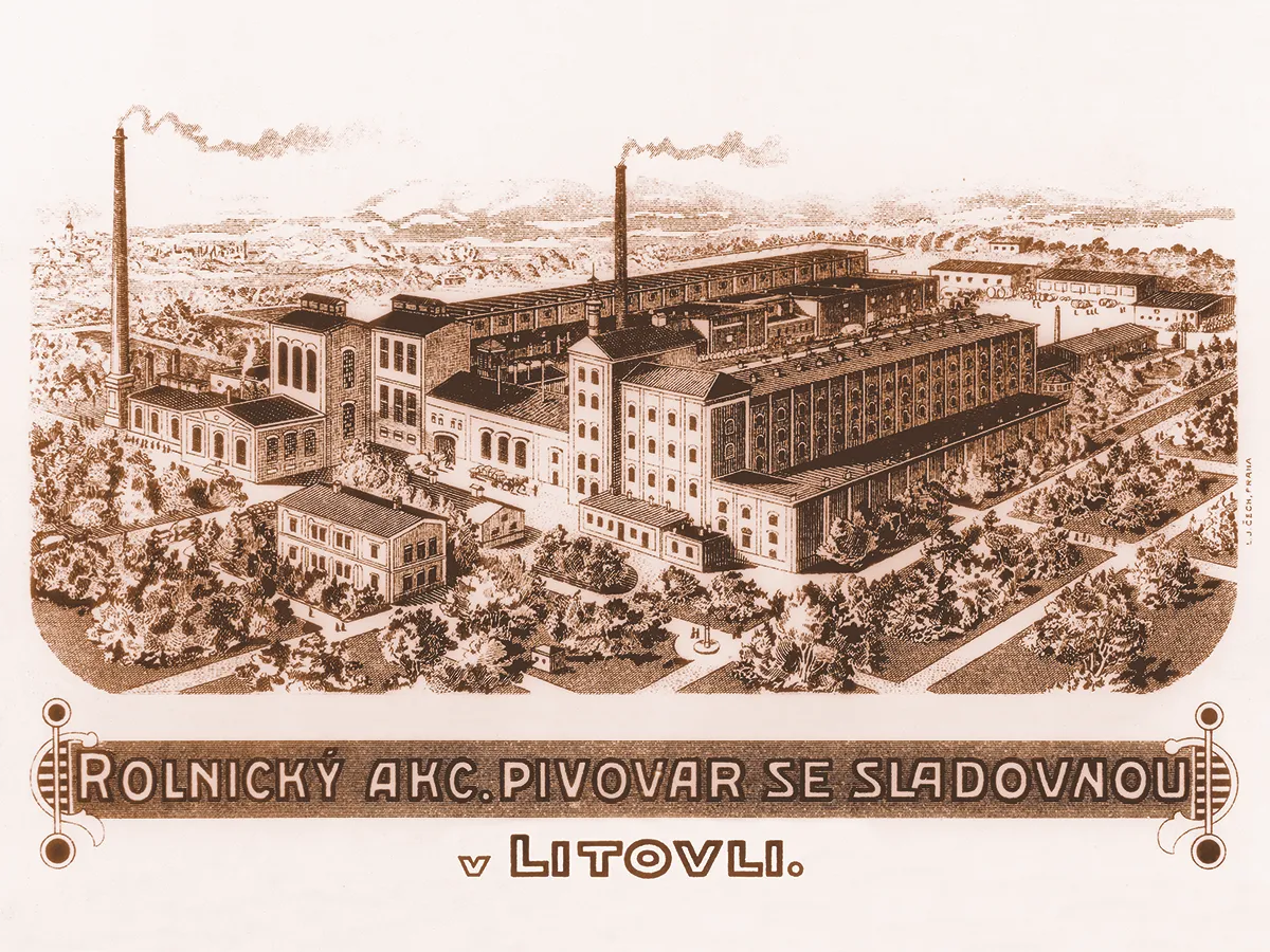 Historická ilustrace pivovaru s komíny kouřícími dýmem, obklopený zahradami a budovami.
