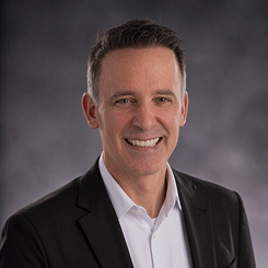 Portrait of Matt Thomas, General Manager and Vice President at Medtronic.