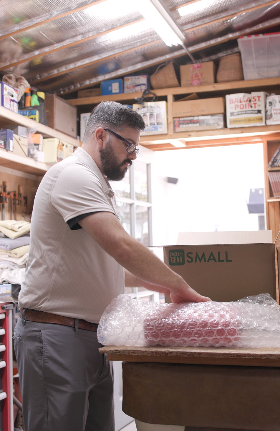 Senior move management team carefully packing and coordinating a home move in Orange County, California
