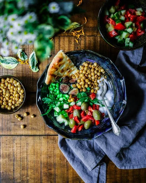 We don’t choose food anymore — we navigate systems that choose it for us.