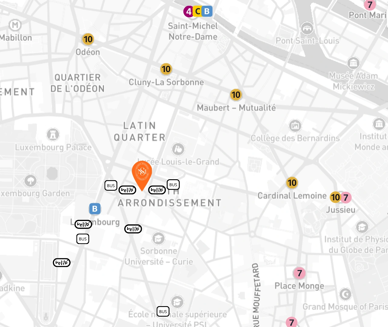 Carte montrant les stations de bus, vélos et métro autour du Quartier Latin à Paris.