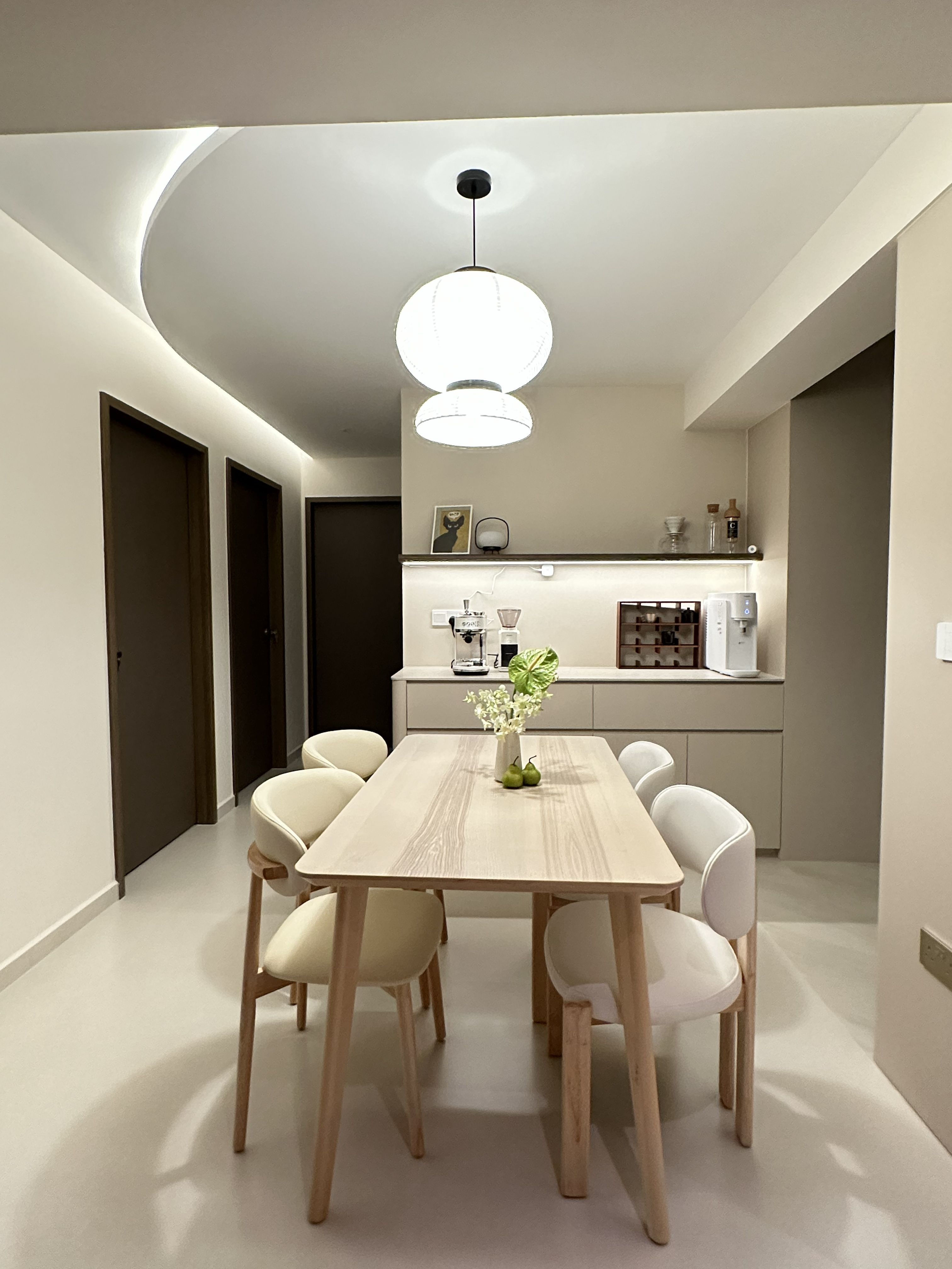 Completed smart home project featuring presence-activated dimmable lighting and automated ceiling fan control in the dining area
