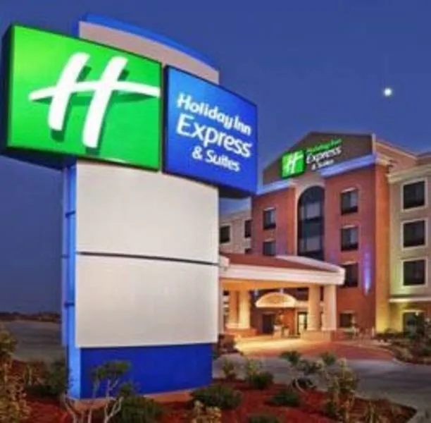 Holiday Inn Express & Suites Lubbock West