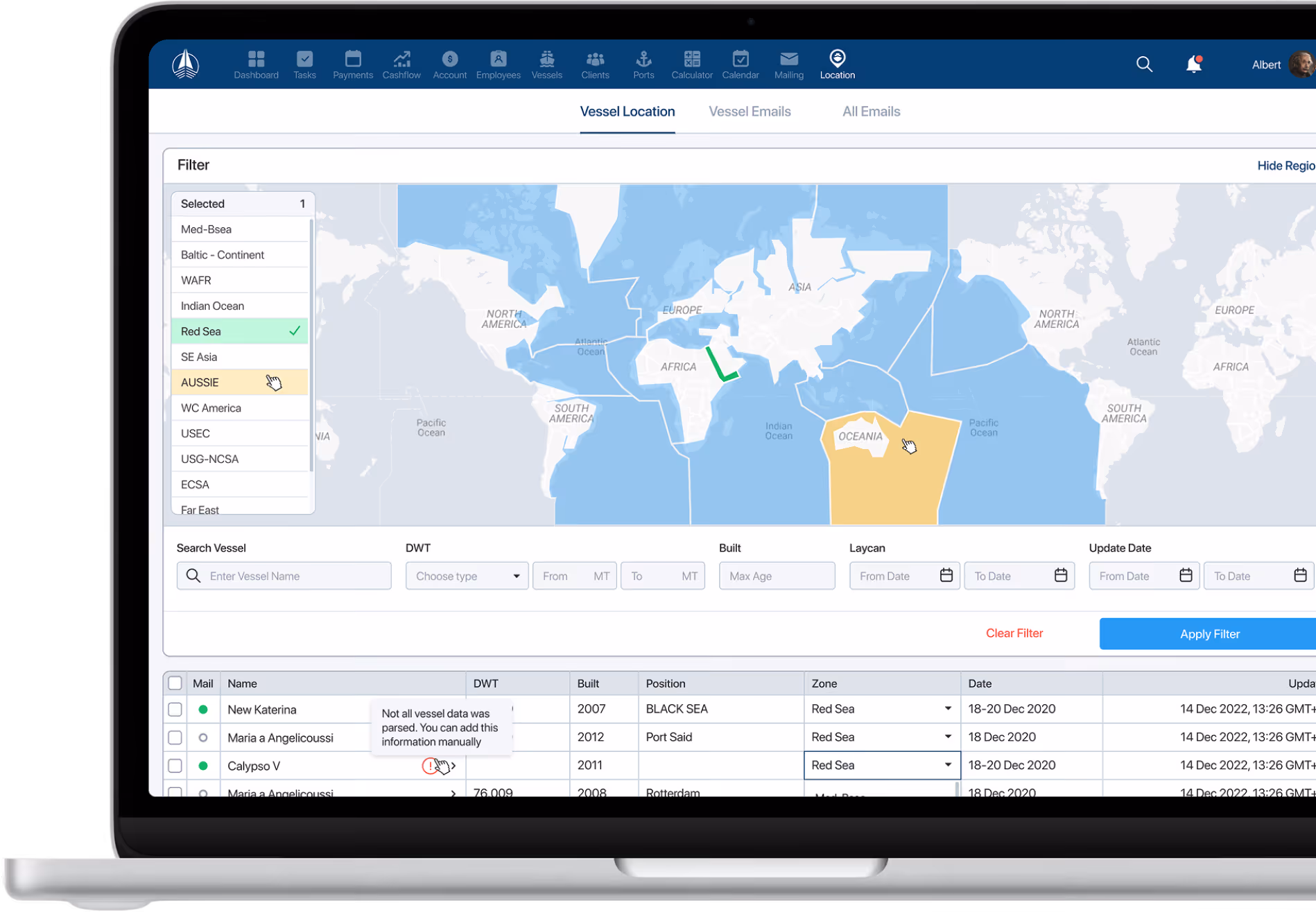 Vessel location screen in the SLM ERP: world map with shipping zones, vessel filters and a list of vessels with positions