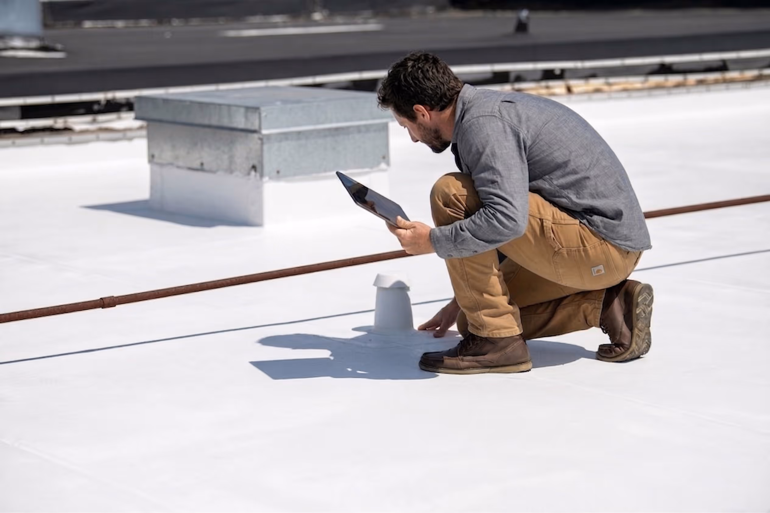 Roof condition assessment before restoration