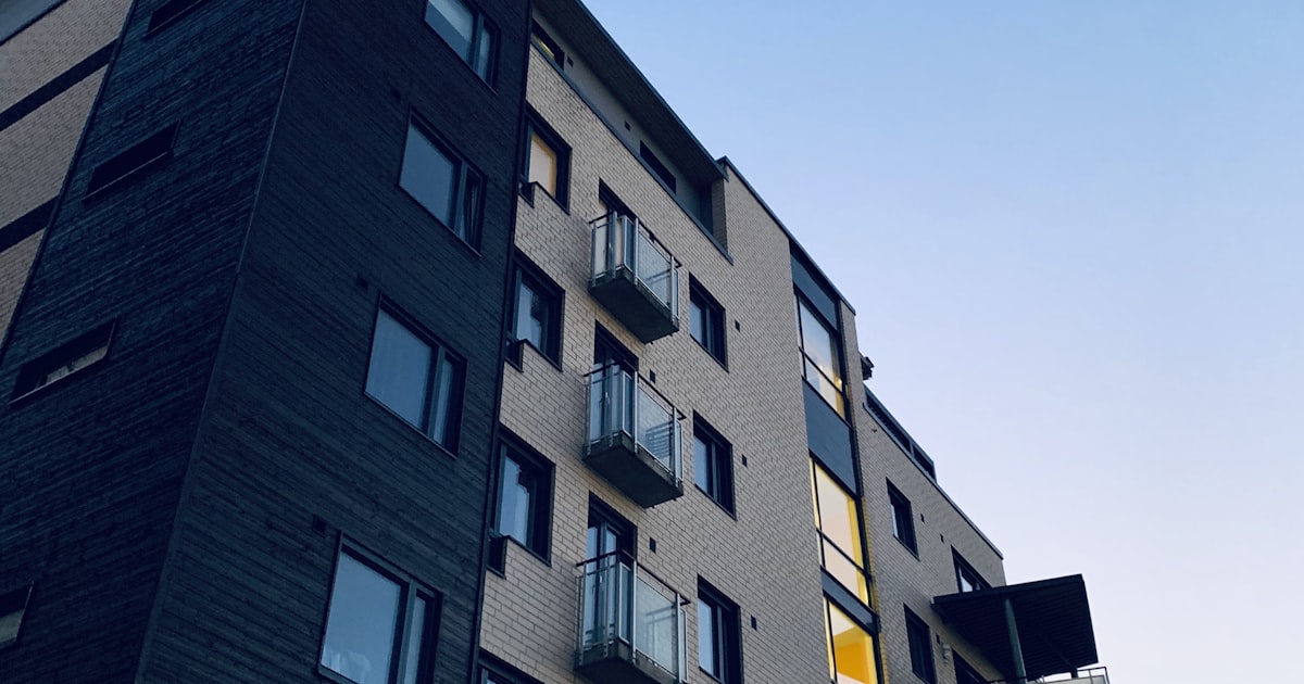 Serving Eviction Papers and Other Tenant-Related Documents