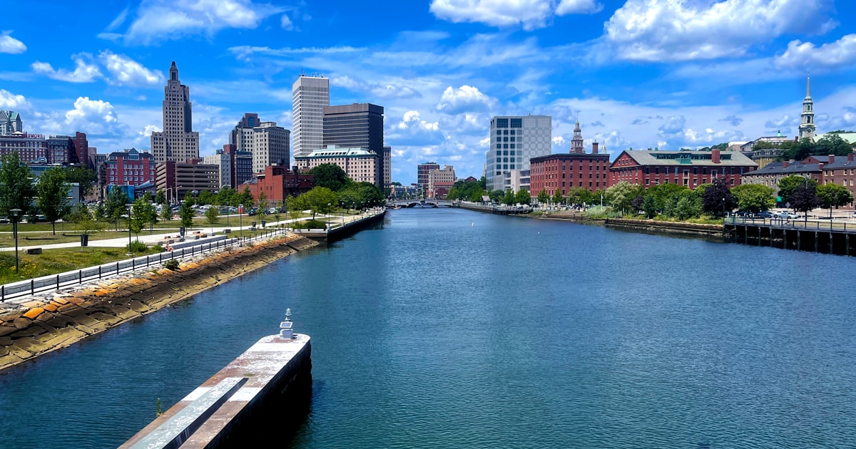 How to Serve Documents in Rhode Island: A Step-by-Step Guide