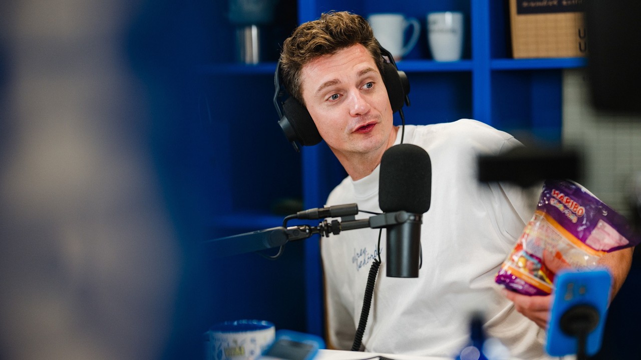 Dustin Savarino im Ehrenbehörde-Podcast