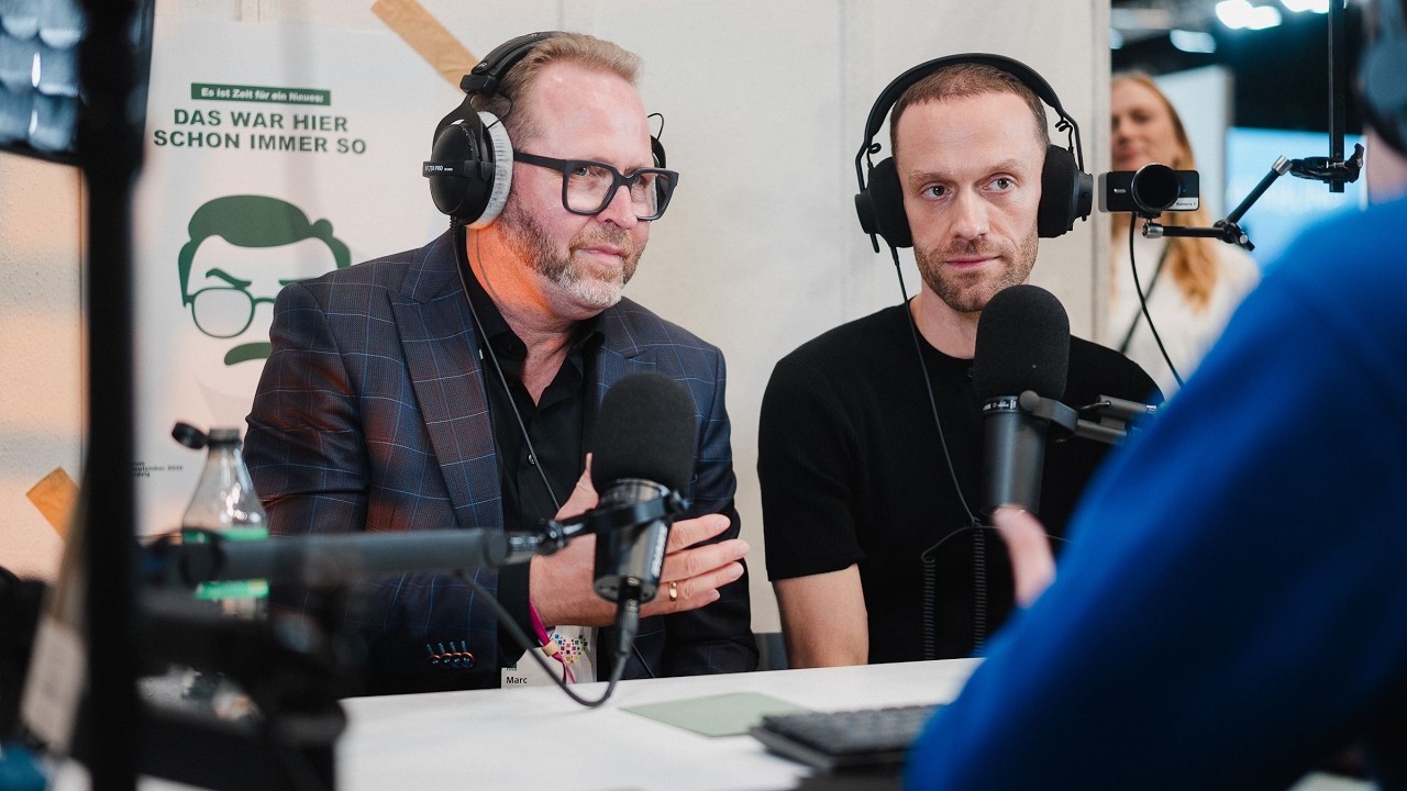 Matthias Hörmeyer und Marc Groß im Ehrenbehörde-Podcast