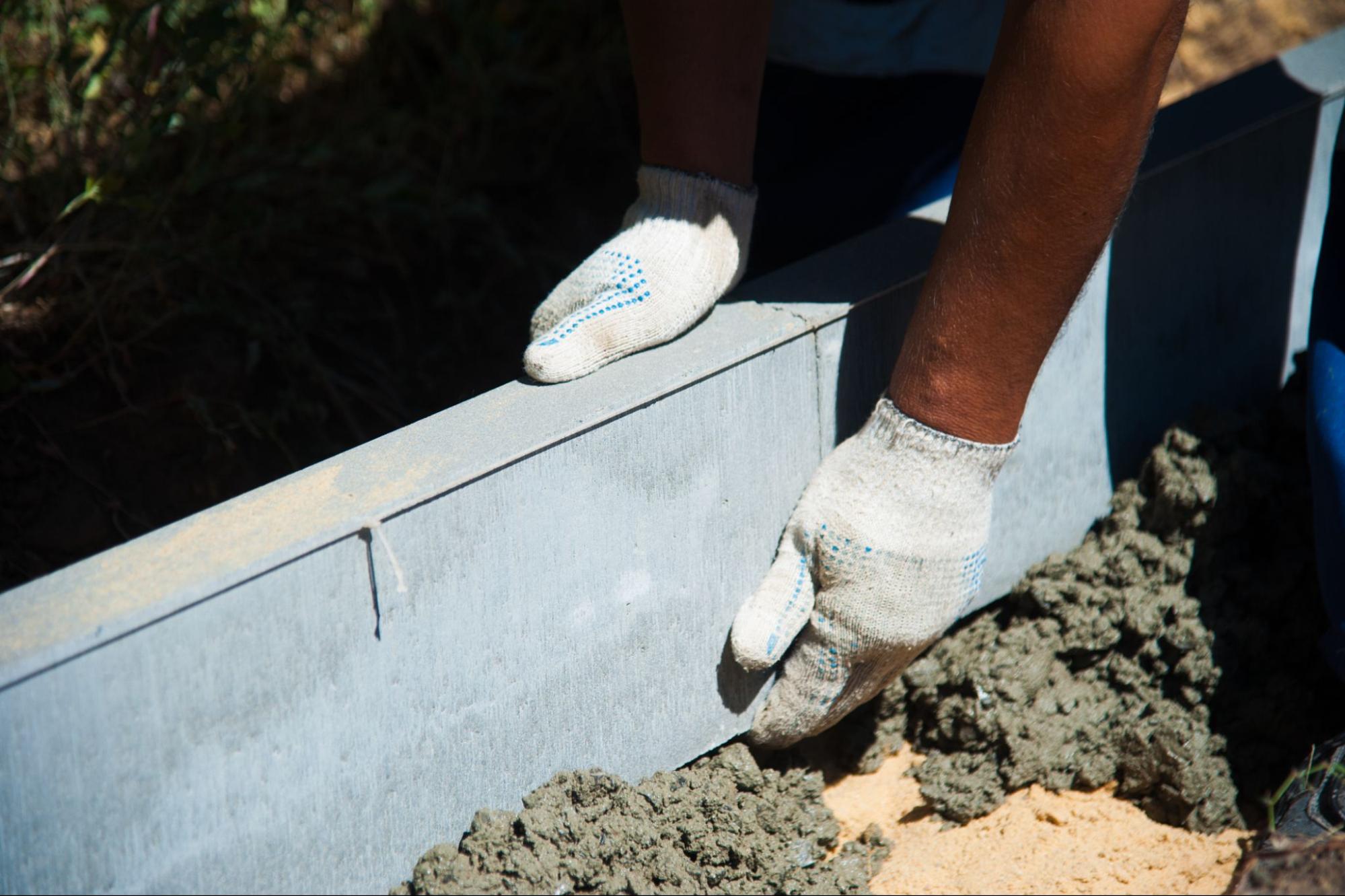 Retaining Walls Prioritize Rigidity and Strength - Elite Pavers Solutions LLC