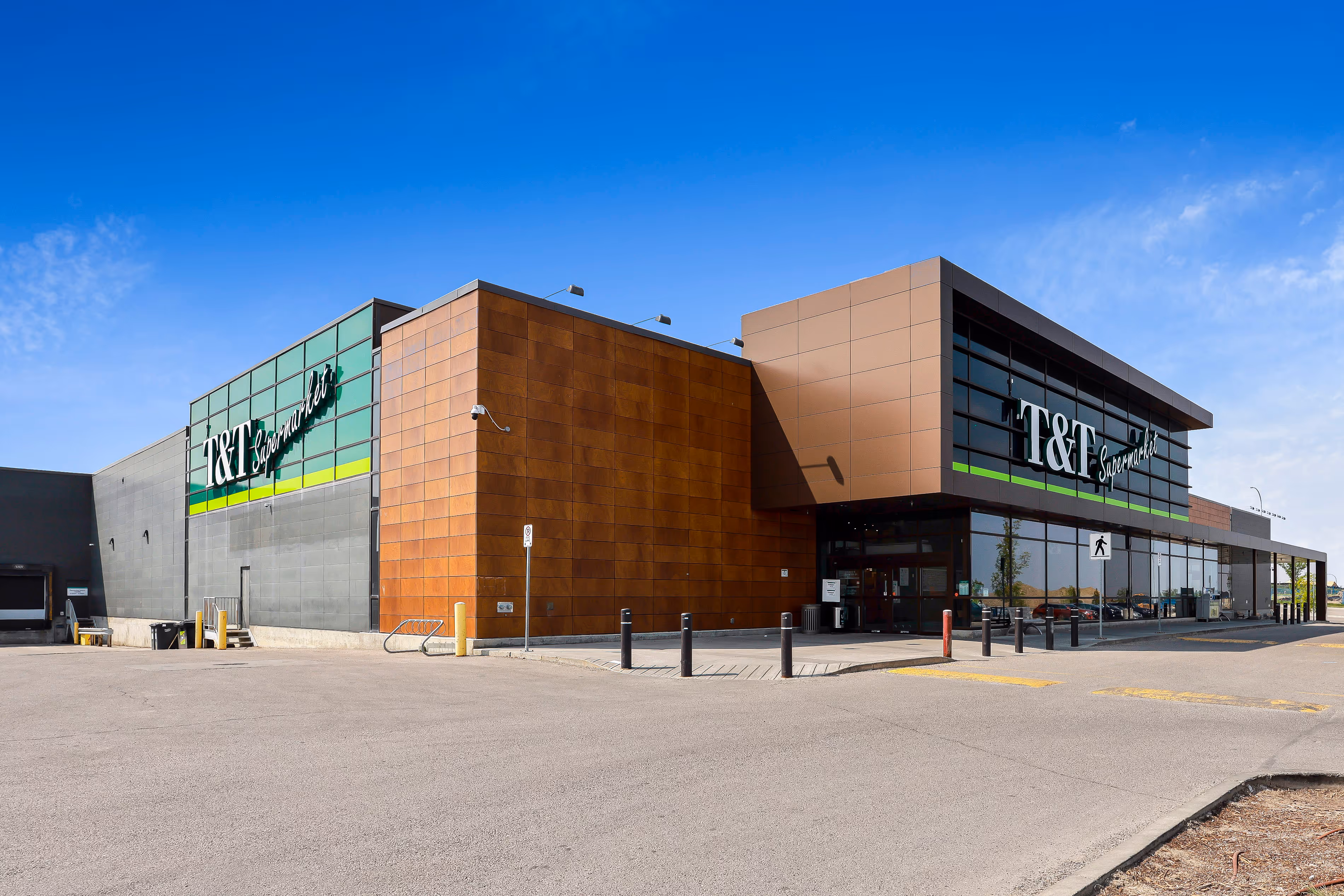 Sage Hill Crossing retail centre, minutes from Sage Hill Garden townhomes