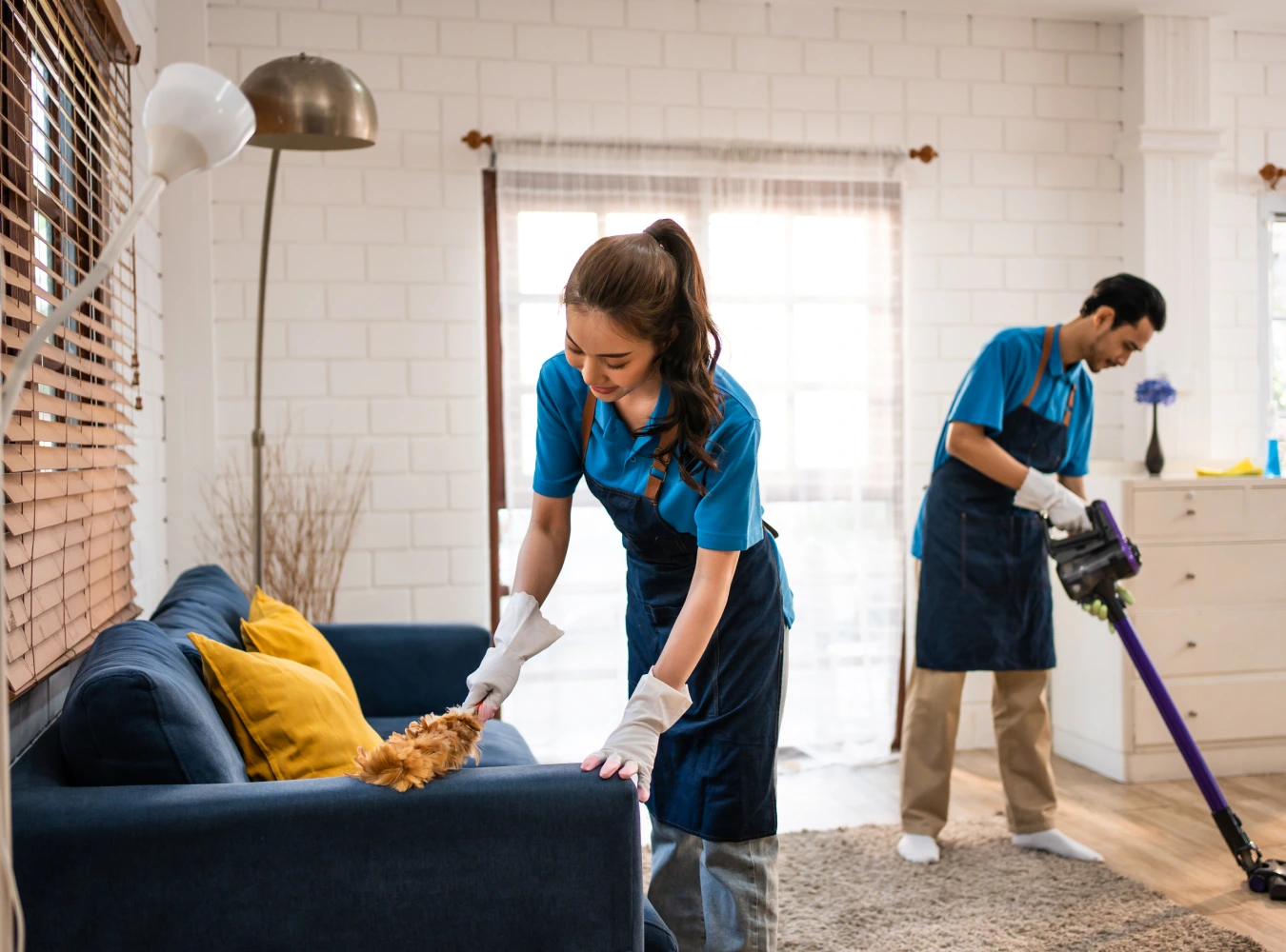service-image